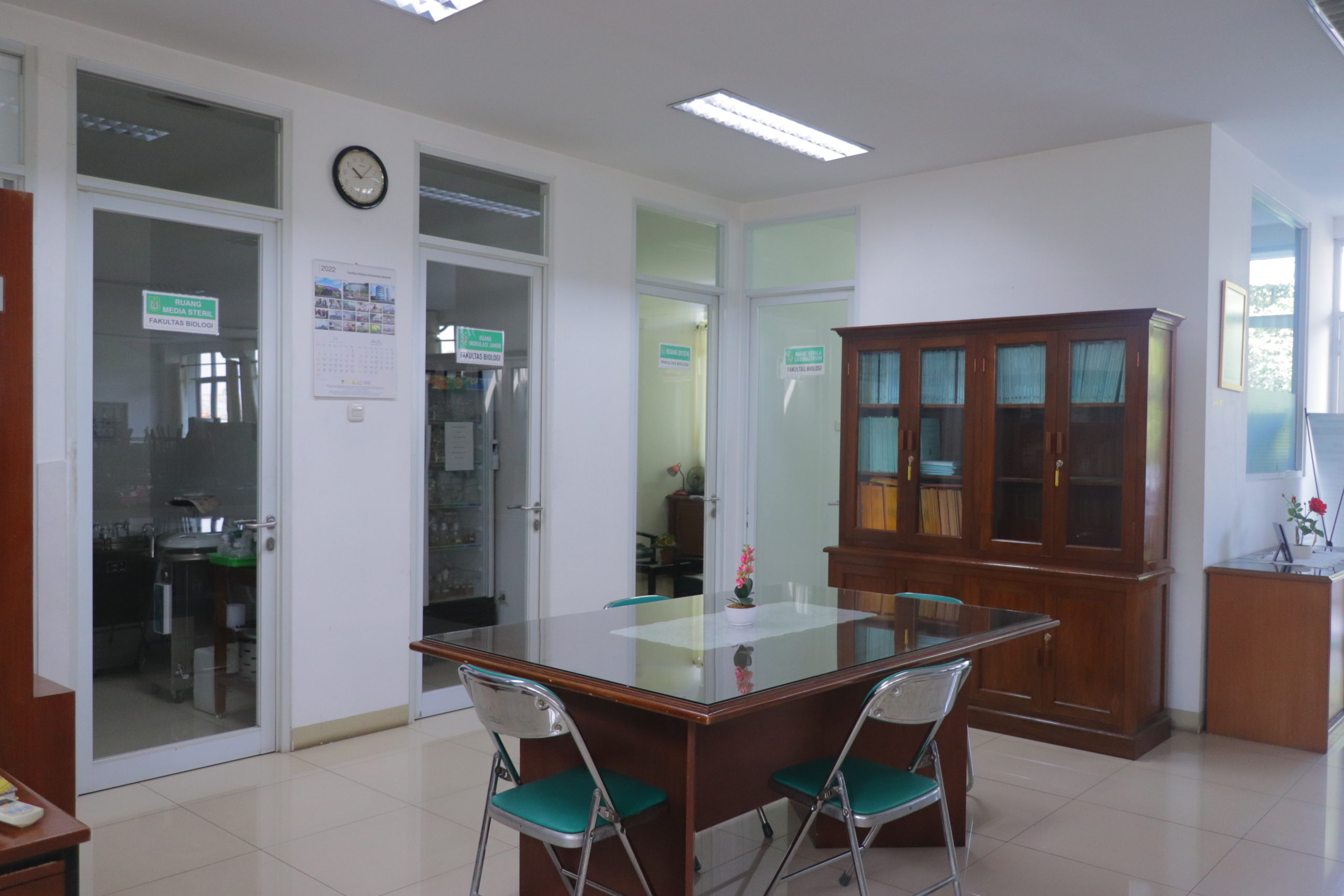 Lab Mikrobiologi dan Genetika_3